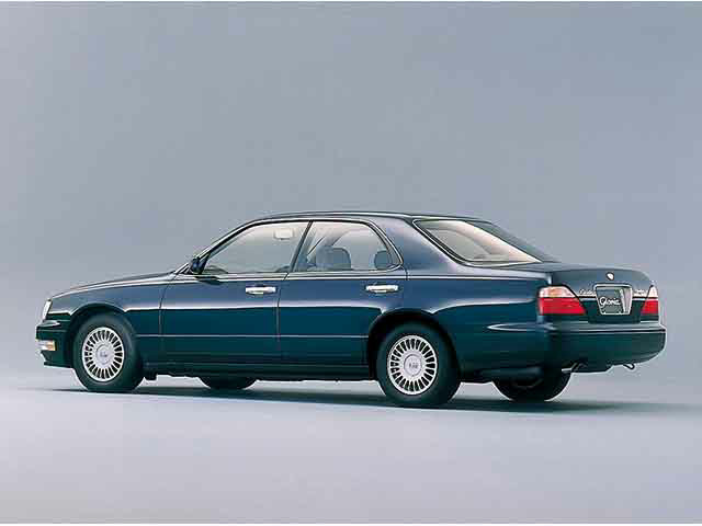 kazu Y33グロリア グランツーリスモ アルティマ グロリア 3.0 300アルティマ-Zグランツーリスモの燃費｜中古車なら