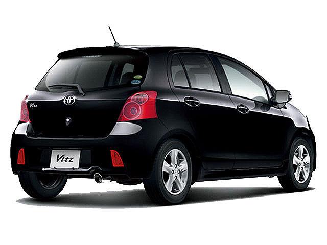 トヨタ ヴィッツ 1.3 RS CVT (2007年08月～2008年08月)カタログ・燃費