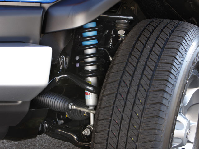 トヨタ FJクルーザー 4.0 オフロードパッケージ 4WD 5AT (定員:5人)(2013年07月～2014年03月) | グレード詳細