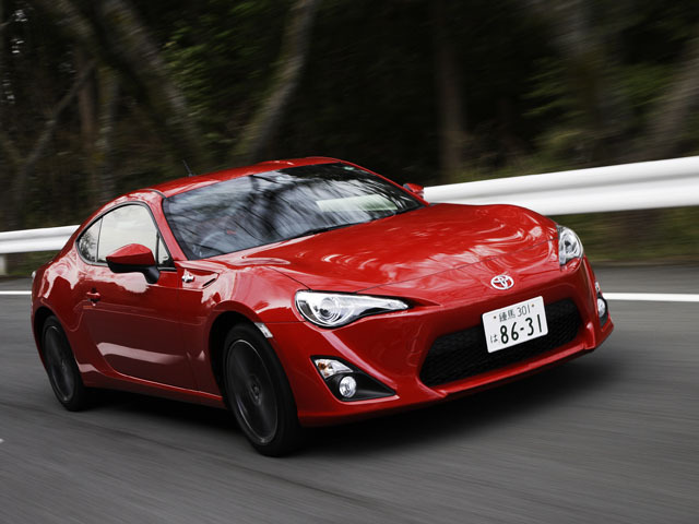 トヨタ 86 2.0 GT リミテッド 6AT (2012年04月～2014年03月)カタログ
