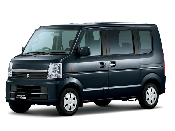 エブリイワゴン。ミッションは3AT。4WDもある。標準でCDプレーヤーが付くなど装備が充実している