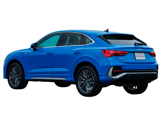 アウディQ3スポーツバック35 TFSI Sラインを後方写真