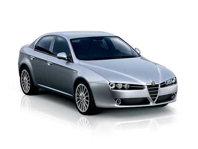 アルファ ロメオアルファ159のタイヤの溝が減ってきたので交換しようと思っています。アルファ ロメオアルファ159のタイヤサイズとインチサイズを教えてください。アルファ ロメオアルファ159の場合、夏用のタイヤでインチアップするとしたら何インチがオススメですか。