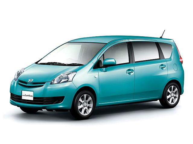 ダイハツブーンルミナスの燃費はどのくらいですか？カタログに掲載された燃費の他に実際に乗っている人がいたら、ブーンルミナスの燃費を教えてください。