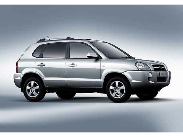 ヒュンダイJMの売却を検討しているのですが、個人売買がいいのか買取専門店に連絡した方が良いのか・・・<br>車の売り方がわかりません。<br>車を売るために必要な書類や一番高値で売る方法を教えて欲しいです。<br>まだローンも残っているので手続きなども不安です。ネットでは買い叩かれるとかの噂も聞くので詳しい人に教えて欲しいです。<br>ちなみに、ヒュンダイJMを売却した時の買取相場なども教えていただけると助かります。