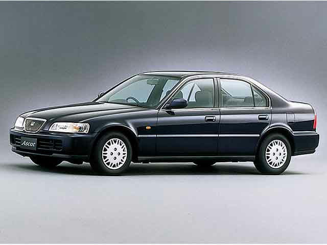 ホンダアスコットの燃費はどのくらいですか？カタログに掲載された燃費の他に実際に乗っている人がいたら、アスコットの燃費を教えてください。