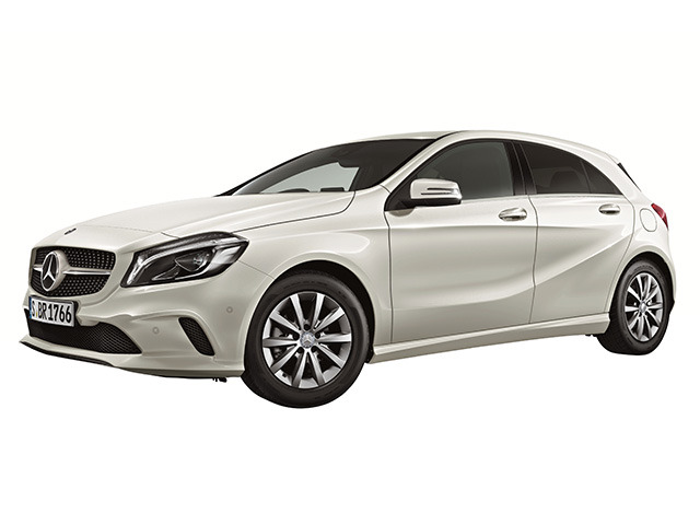 メルセデス・ベンツAクラスのタイヤの溝が減ってきたので交換しようと思っています。メルセデス・ベンツAクラスのタイヤサイズとインチサイズを教えてください。メルセデス・ベンツAクラスの場合、夏用のタイヤでインチアップするとしたら何インチがオススメですか。