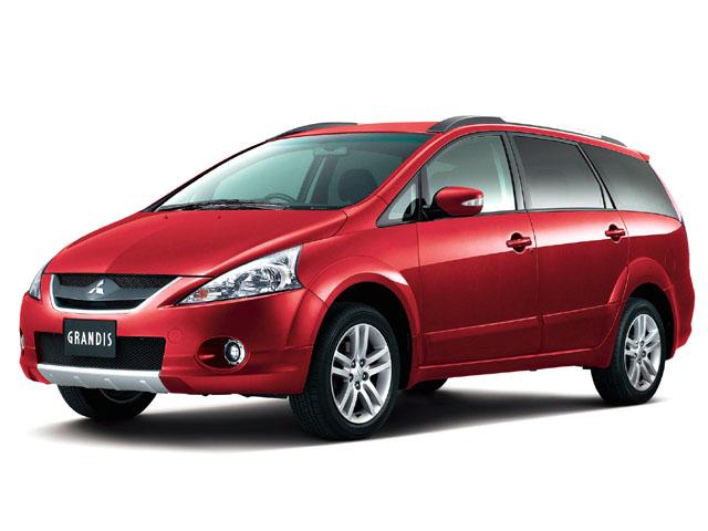 三菱グランディスの購入を検討しているのですが、値引きテクニックと購入費用や維持費など購入時に検討すべきことを教えてください。