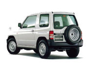 三菱 パジェロミニ660 ホワイトスキッパー X 4WD の装備情報｜中古車