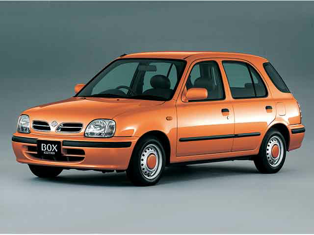 日産マーチBOXのタイヤの溝が減ってきたので交換しようと思っています。日産マーチBOXのタイヤサイズとインチサイズを教えてください。日産マーチBOXの場合、夏用のタイヤでインチアップするとしたら何インチがオススメですか。