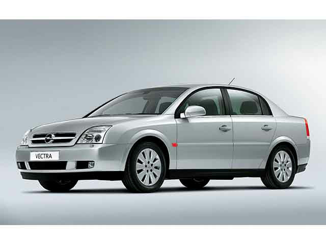 オペルベクトラのタイヤ交換を考えています。オペルベクトラのタイヤサイズとインチサイズを教えてください。オペルベクトラでインチアップするなら何インチがオススメですか。