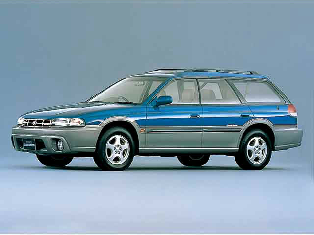 スバルレガシィグランドワゴンの燃費はどのくらいですか？カタログに掲載された燃費の他に実際に乗っている人がいたら、レガシィグランドワゴンの燃費を教えてください。