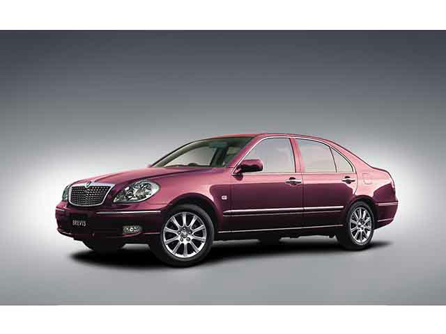 トヨタブレビスの燃費はどのくらいですか？カタログに掲載された燃費の他に実際に乗っている人がいたら、ブレビスの燃費を教えてください。