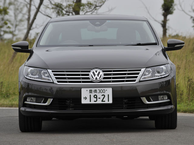 今、中古車を探してるので車に詳しい人教えてください。<br>探している中古車は、フォルクスワーゲンフォルクスワーゲンCCです。安心のできる中古車販売店から購入したいので個人売買やオークションなどは検討していません。<br>まずは、中古車の相場価格が知りたいのですが、ネットで調べても中古車の相場がわかりづらいので教えて欲しいです