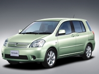 2WDと4WDがあり、いずれも4AT。排気量は1.5L。どんな人も簡単に利用できる「ユニバーサルデザイン」が目指された1台だ