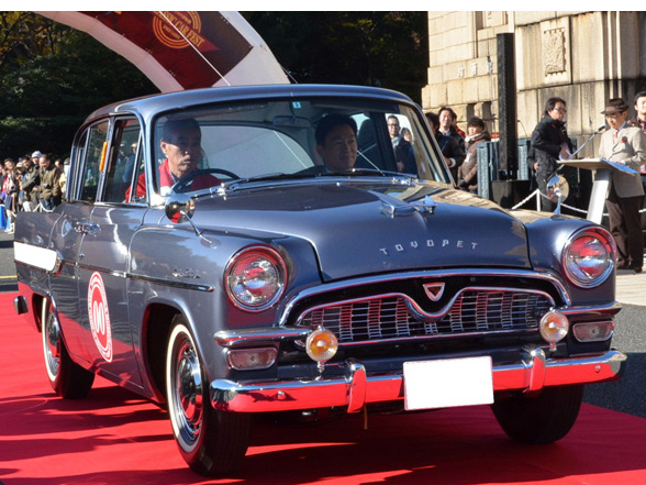 ▲1月5日はクラウンの初代モデル、トヨペット クラウンの誕生日。外国メーカーのノックダウン生産が一般的だった時代に「純国産で生産する」という大きな目標のもと、1952年1月から開発されました。今年で生誕60周年……まさに日本を代表する車です