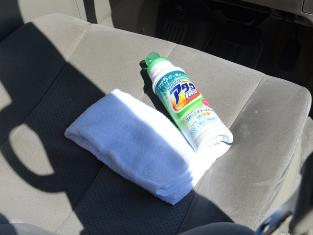 洗車時はエクステリアだけでなく車内の掃除も 見えない汚れを手軽に落とす方法 旬ネタ 日刊カーセンサー
