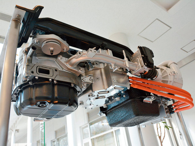 ▲レンジエクステンダー用エンジンへの技術流用も模索されている。発電に必要な動力は1ローターエンジンで十分にまかなうことができ、コンパクトカーにも載せられる