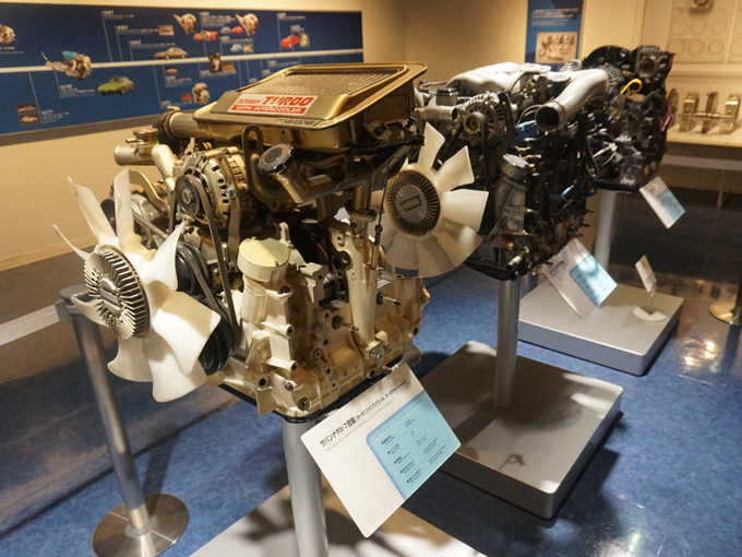 ▲マツダといえばロータリーエンジン。歴代エンジンの展示や、しくみがわかる模型が展示されていました