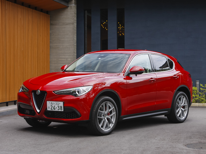 ▲創業108周年を迎えたアルファロメオが初となるSUV「STELVIO（ステルヴィオ）」を発表しました！！