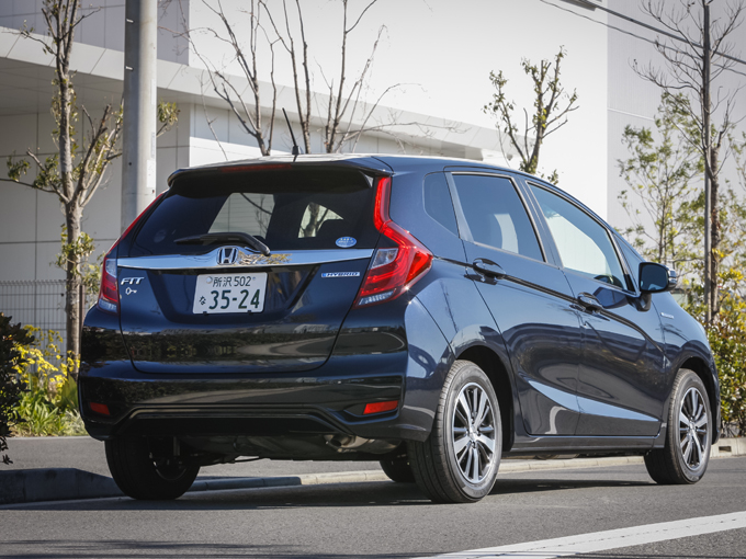 大人の雰囲気をまとったホンダ フィット Modulo Style 走行性能は地道な改善のたまものだ 試乗レポート 日刊カーセンサー 大人の雰囲気をまとったホンダ フィット Modulo Style 走行性能は地道な改善のたまものだ 試乗レポート 日刊カーセンサー