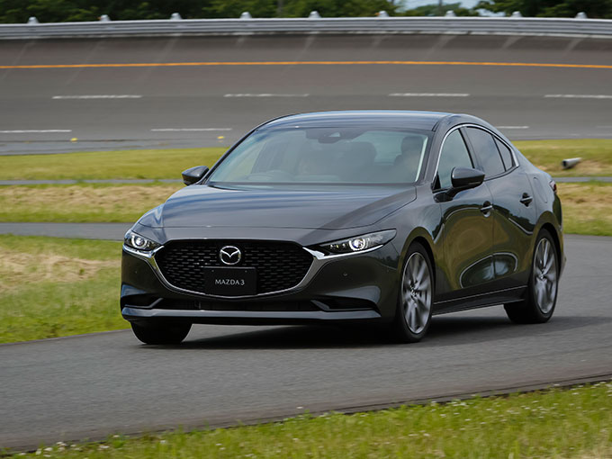 3 価格 マツダ 【マツダ3・Mazda3】最新リセール、下取り価格情報！リセールバリューが期待できるグレードやボディーカラーは？