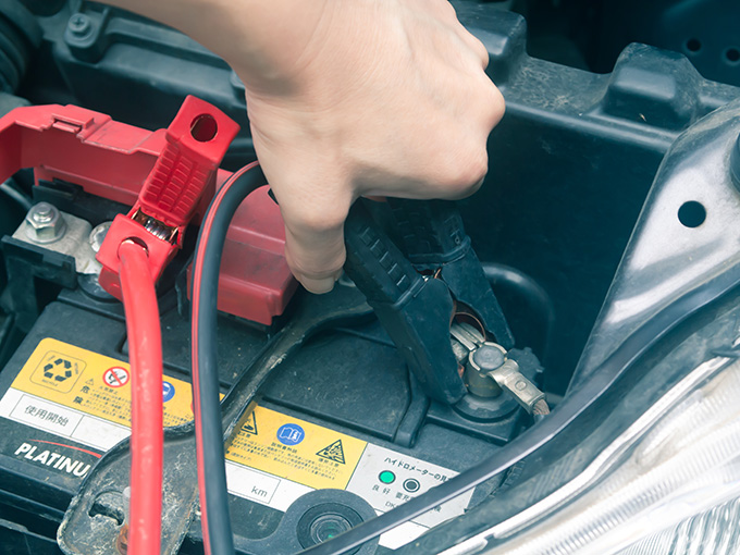 車のバッテリーが上がった 緊急時の対処法4つを詳しく解説 旬ネタ 日刊カーセンサー