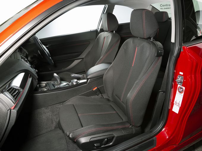 いい車なんだけどありがちな Bmw 3シリーズが嫌なら 2シリーズクーペ でどうだ 特選車 日刊カーセンサー いい車なんだけどありがちな Bmw 3シリーズが嫌なら 2シリーズクーペ でどうだ 特選車 日刊カーセンサー