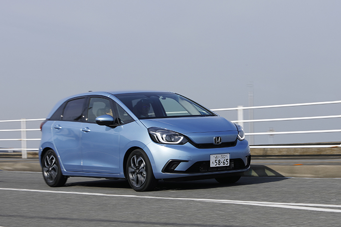 試乗 新型 ホンダ フィット 心地よさと走行性能を両立させ 先代より大幅な進化を感じる車だ 試乗レポート 日刊カーセンサー