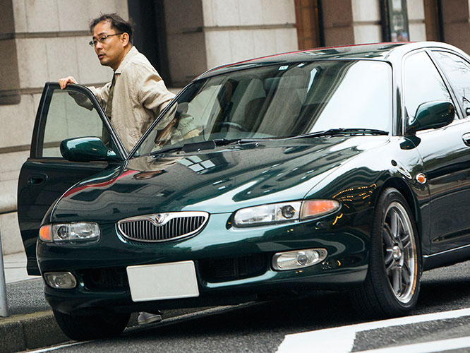作家 垣根涼介が24年間も乗り続けた愛すべきクルマの話 旬ネタ 日刊カーセンサー