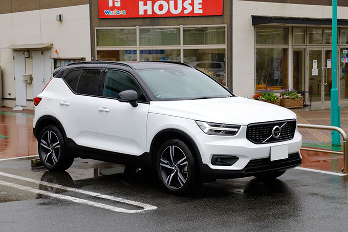 ボルボ XC40