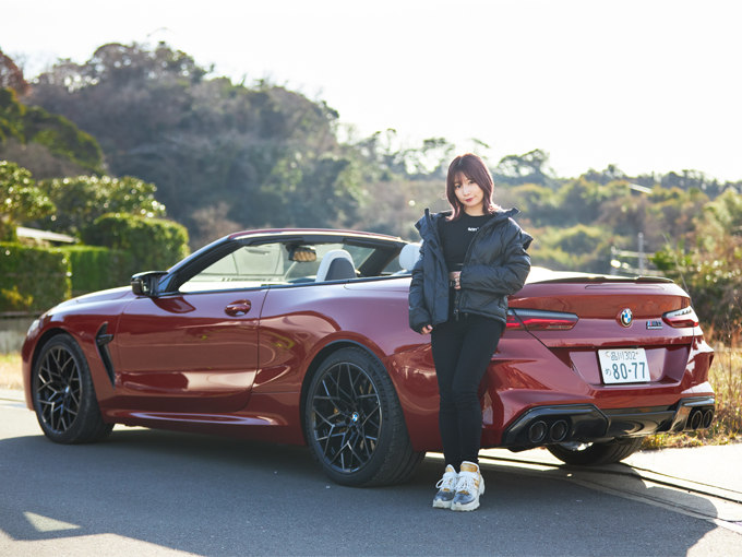 人生初のオープンカー体験は Bmw M8カブリオレで サイサイあいにゃんのどらいvlog 004 旬ネタ 日刊カーセンサー 人生初のオープンカー体験は Bmw M8カブリオレで サイサイあいにゃんのどらいvlog 004 旬ネタ 日刊カーセンサー