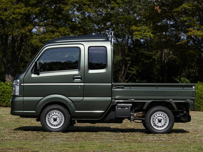 室内の荷室がちゃんとある リクライニングもできるジャンボ軽トラ2モデル 特選車 日刊カーセンサー