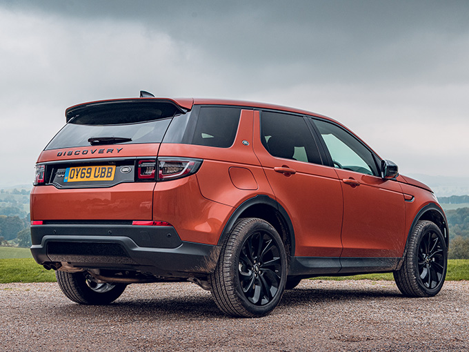 ディスカバリースポーツの新車を検討ならまずは中古車に注目。予算300万円から探せます！：特選車｜日刊カーセンサー