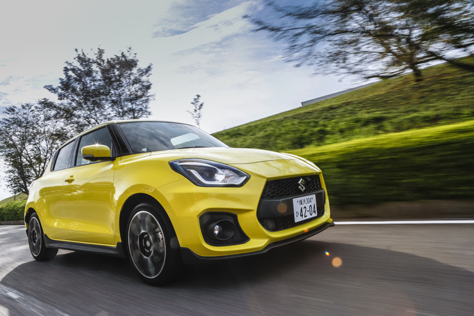 スズキ スイフト スポーツ（4代目）MT車