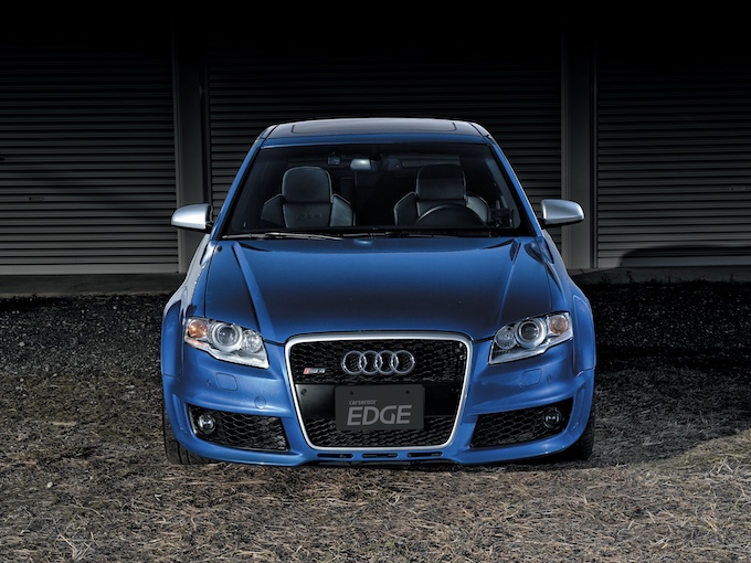 アウディ RS4