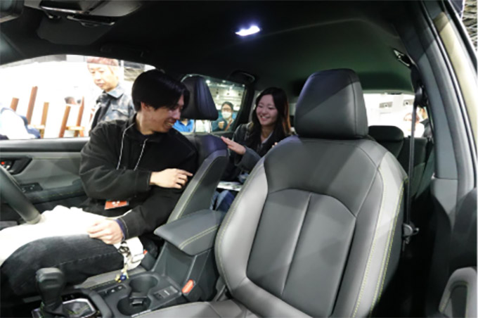 スバル フォレスター