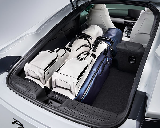 新型プレリュードの荷室