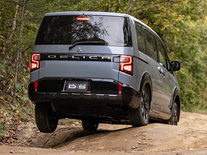 新型デリカD:5の悪路走破性