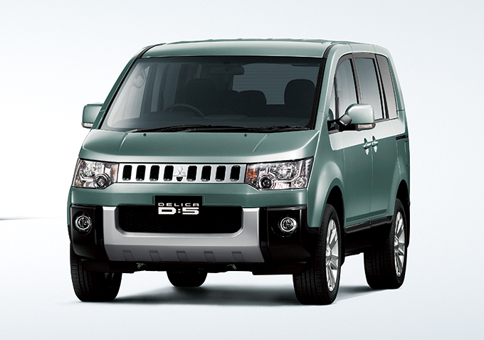 前期型デリカD:5のフロント