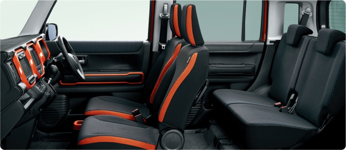 ハスラーの室内