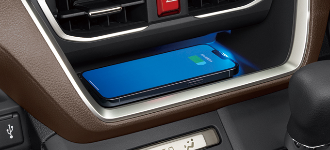 ダイハツ ムーヴのワイヤレス充電