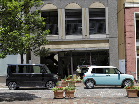 タント カスタム(現行型)