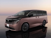 新型エルグランド発表！ ところで3代目最終モデルの中古車状況は？ モデル概要やオススメの狙い方を解説